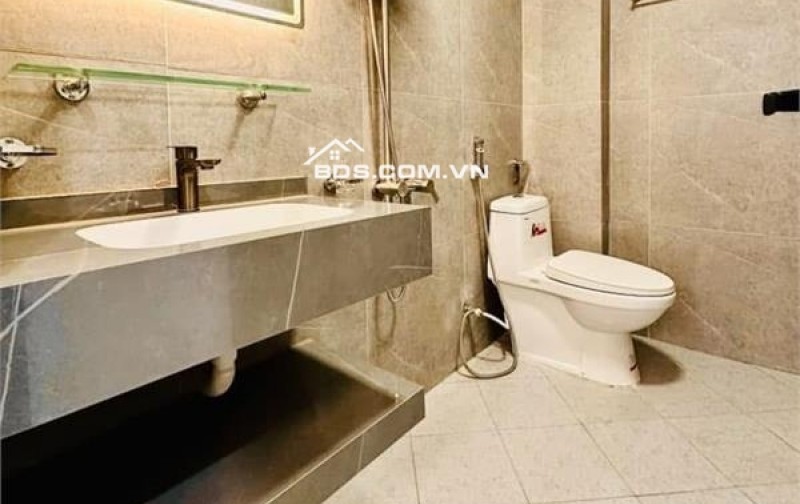 Bán nhà KHƯƠNG TRUNG nhà 5 tầng x33m2 (gần trường cấp 2 , cấp 3 khương đình)